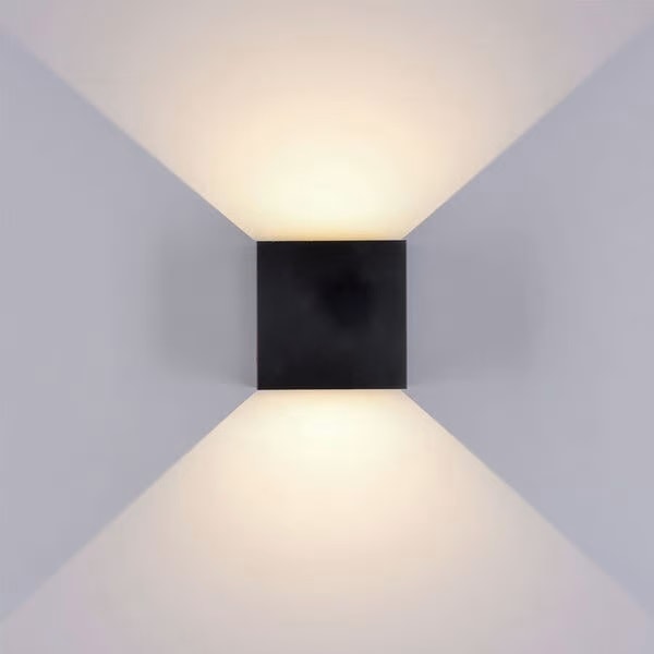 Arandela LED CTB Preta 4W 3000K