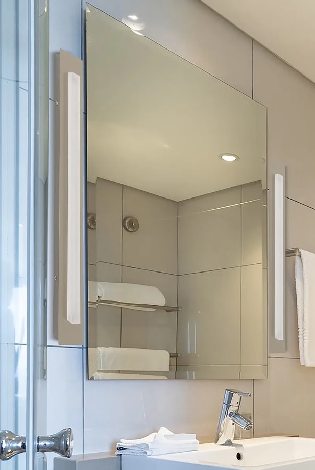 Arandela Luminária Camarim Quality Led 3000K Aço Escovado com Branco - QAR1338G