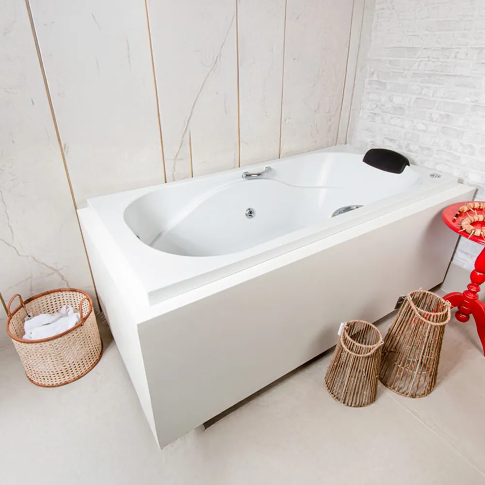 Banheira Hidromassagem 170x80cm Aquaplás Ancona Branco Com Alças e Travesseiro - 001.10680901
