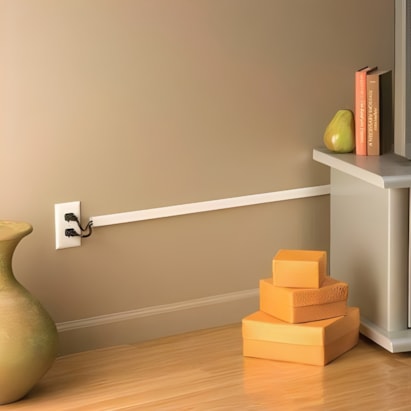 Canaleta PVC Ilumi Dupla Face 10x10mm Barra 2M Branca - 620913DF