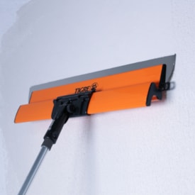 Desempenadeira Tigre Pro Aço 40cm - 62190040