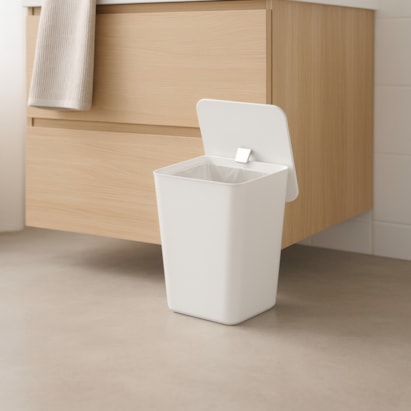 Lixeira Quadrada Arthi Branca 7L Com Tampa e Aramado Interno - 5090