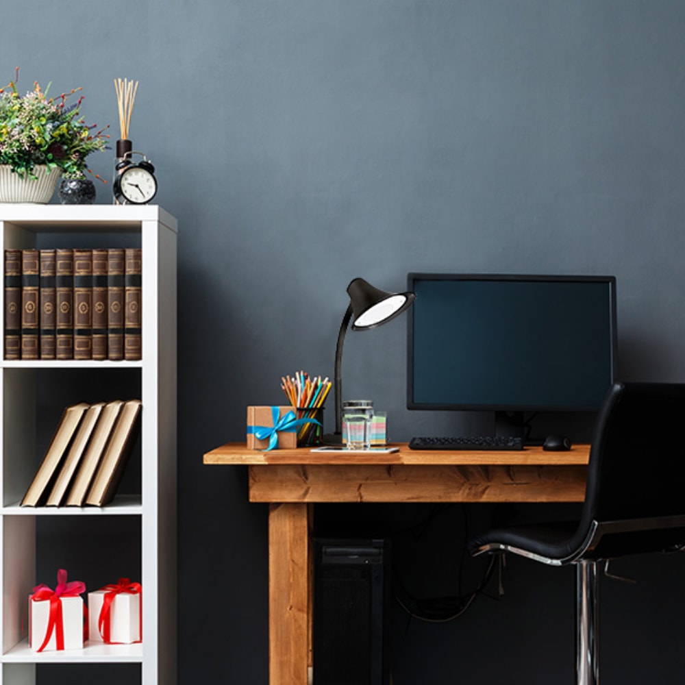 Luminária de Mesa Taschibra TLM 10 Led Preto - 15020018-02