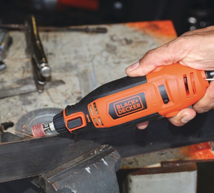 Micro Retifica Black+Decker Kit com Maleta e 113 Acessórios 180w 127v - RT18KA-BR
