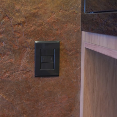 Módulo Interruptor Paralelo Tramontina 10A 250V Grafite - 57215008