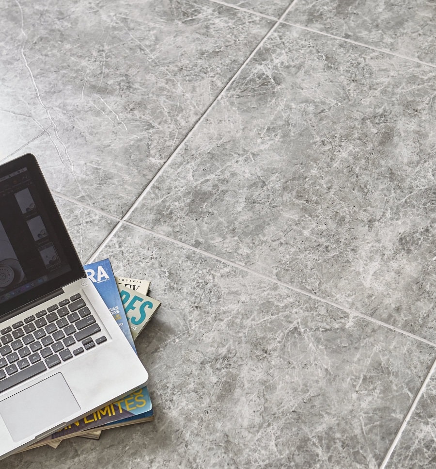 Piso Cerâmico Brilhante 58x58cm Caixa 2,35m² Viva - VPC 58002