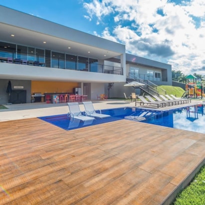 Porcelanato Externo 24,5X100cm Caixa 2,20m² Villagres Madero Jatobá Retificado - 2481