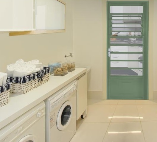 Porta de Aço 217x87x12cm Sasazaki Belfort Almofada e Bascula Abertura Esquerda - 66.41.385-3