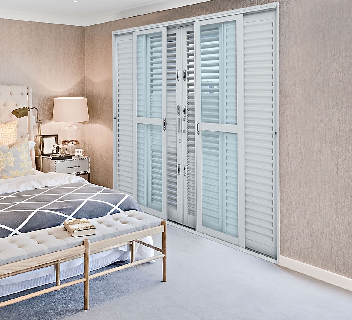 Porta de Correr Balcão em Aço 217x200x16,5cm Sasazaki Multiflex Prátika 6 Folhas Branca - 26.35.003-4