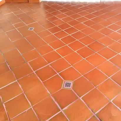 Revestimento Cerâmico Lajota Liso 24x24cm Eurogres Terracota 240240 -  Caixa com 16 Peças