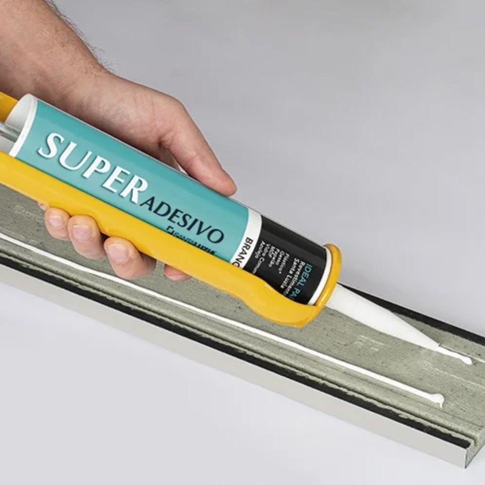 Super Adesivo Branco 400g Santa Luzia Cola Para Rodapé - 28934