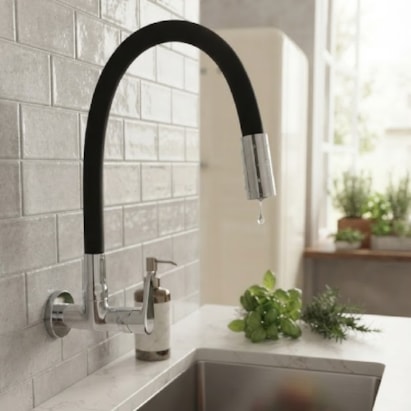 Torneira para Cozinha Kimetais Vitacor Lume Gourmet Bica Flexível Parede Preta - 1168 C56