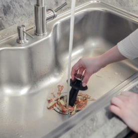 Triturador de Resíduos Tramontina Para Cubas ou Pias 0.75HP 220V - 94522003